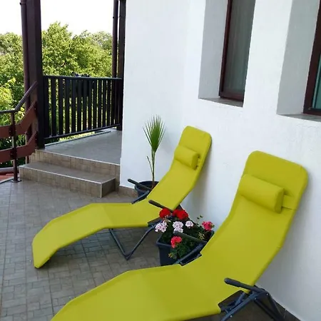 Apartman In Golden Sands Park Near The Sea